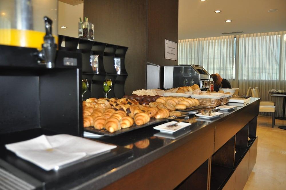 Lcb Hotel Fuenlabrada Bagian luar foto