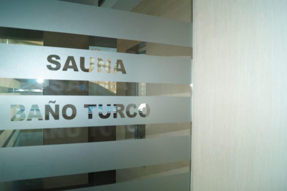 Lcb Hotel Fuenlabrada Bagian luar foto