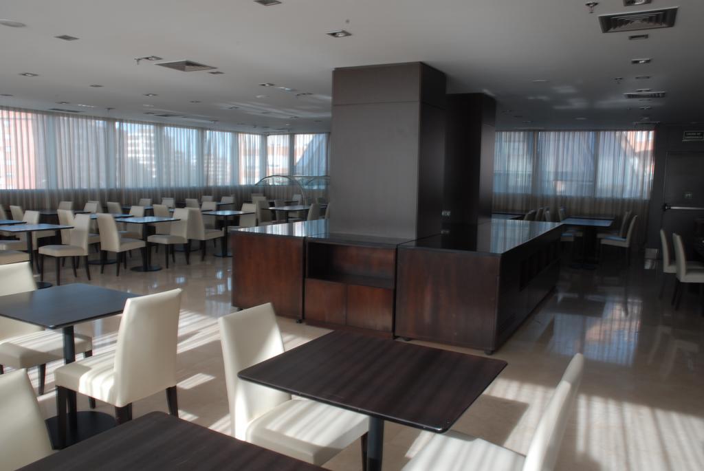 Lcb Hotel Fuenlabrada Bagian luar foto