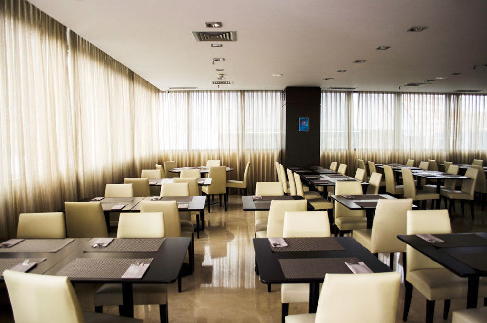 Lcb Hotel Fuenlabrada Bagian luar foto